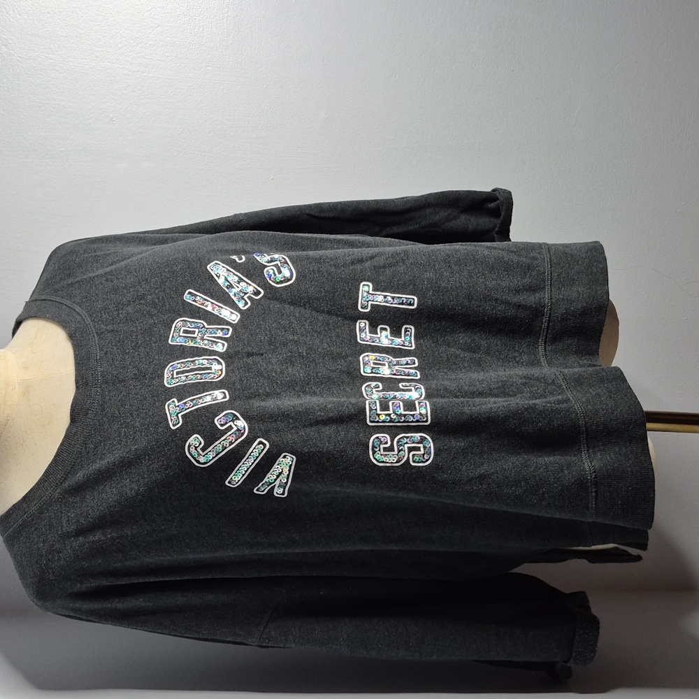 Victoria's secret sweatshirt in a color Gray sequent on front size, large